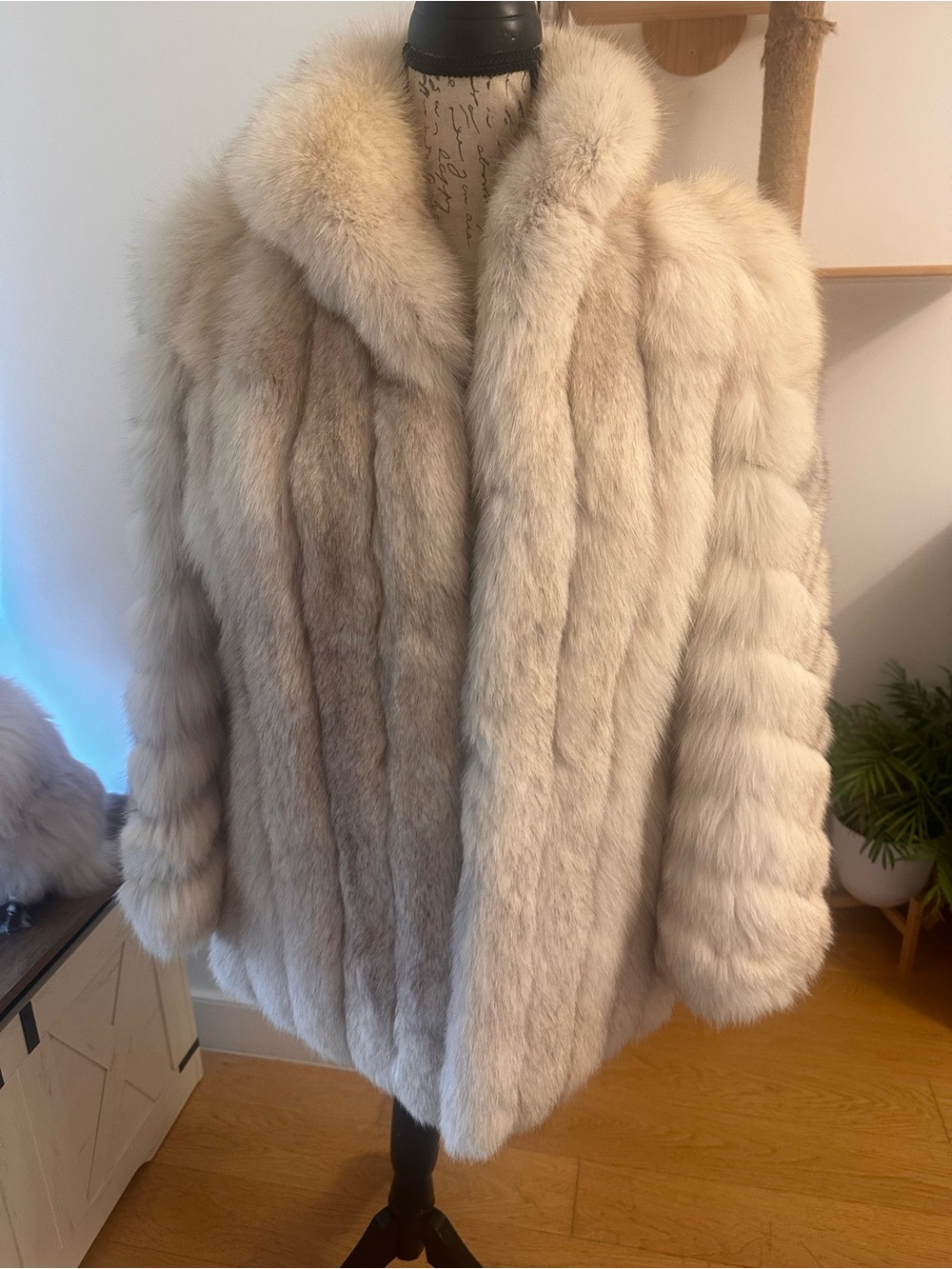 Classic Arctic Fox Fur coat